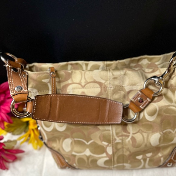 Super Classic Coach F13980 Carly Optic Signature Handbag w/Leather Strap & Trim - Picture 16 of 16